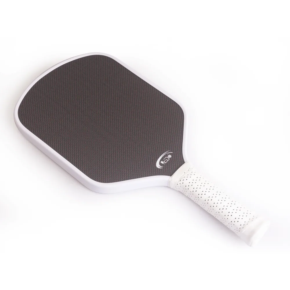YD-78 pickleball paddle edge and handle detail